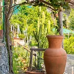 Hermosa Villa *